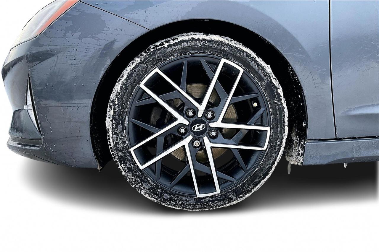2019 Hyundai Elantra SPORT MANUAL   ONE OWNER   NO ACCIDENT Photo