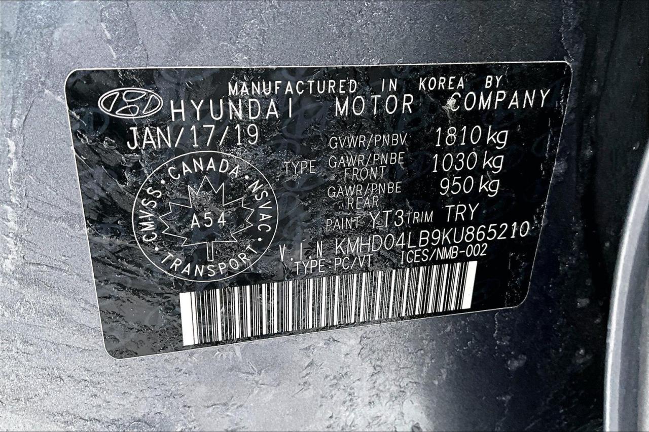 2019 Hyundai Elantra SPORT MANUAL   ONE OWNER   NO ACCIDENT Photo