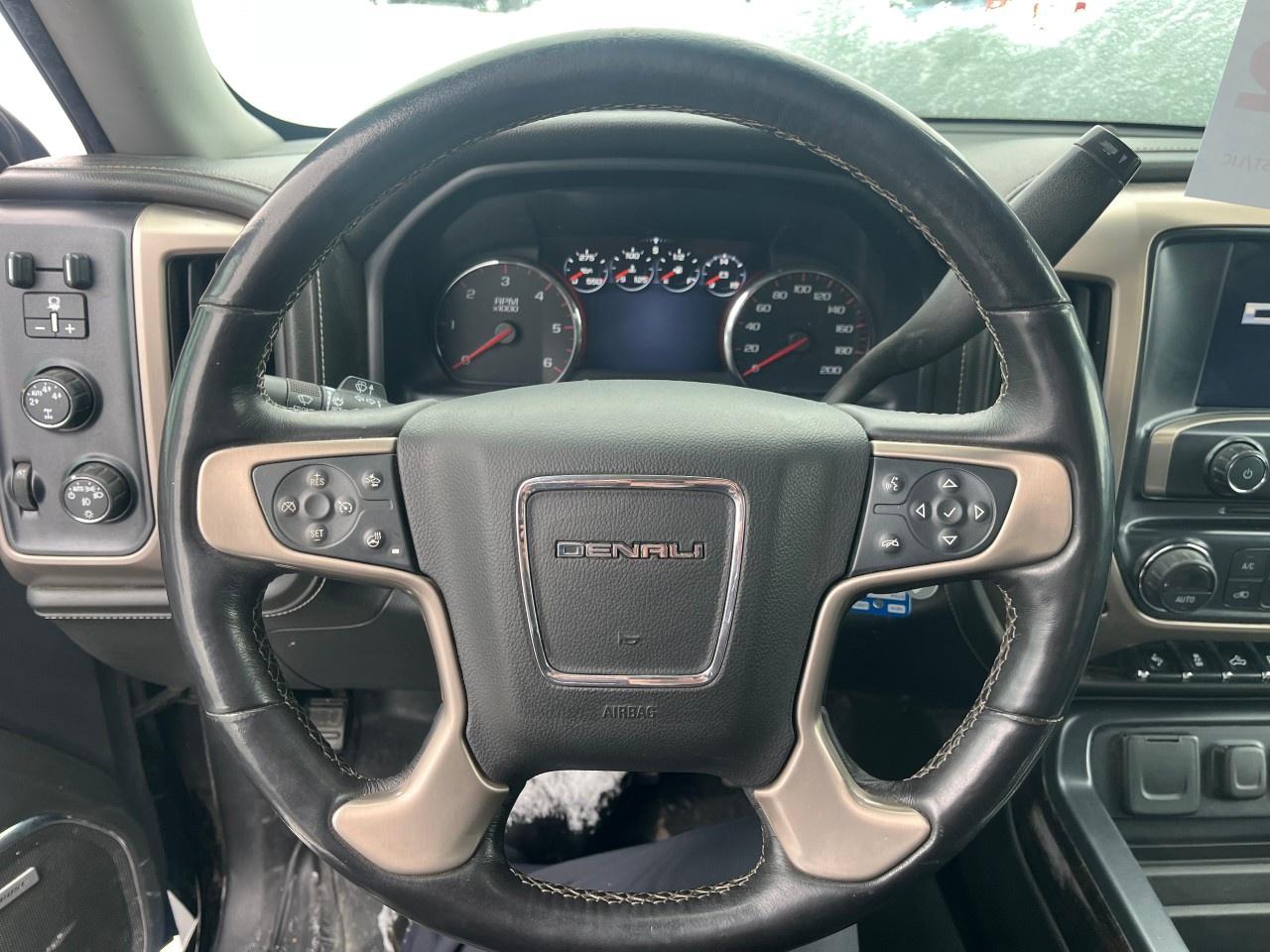 2016 GMC Sierra 1500 4WD Crew Cab Standard Box Denali Photo4