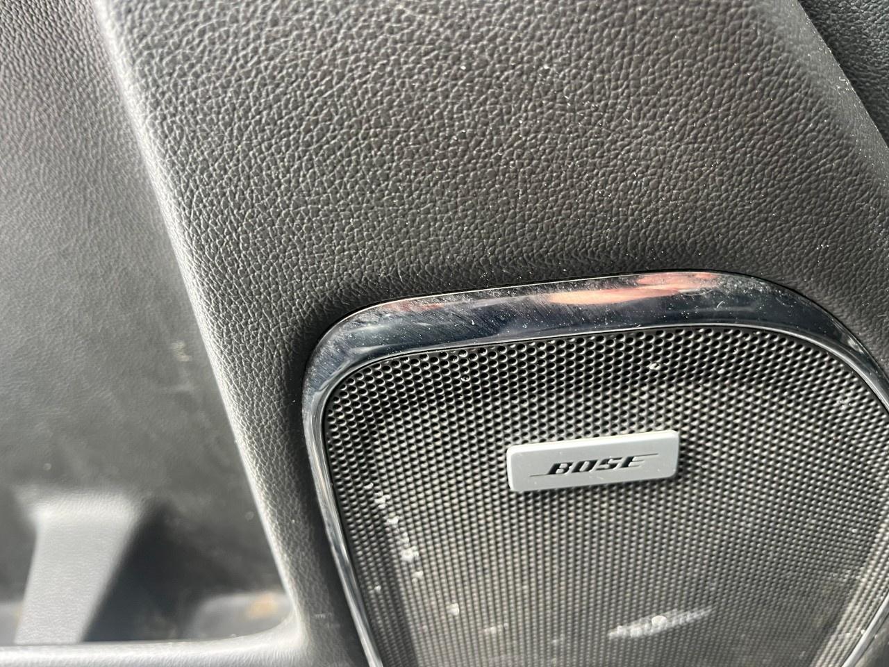 2016 GMC Sierra 1500 4WD Crew Cab Standard Box Denali Photo