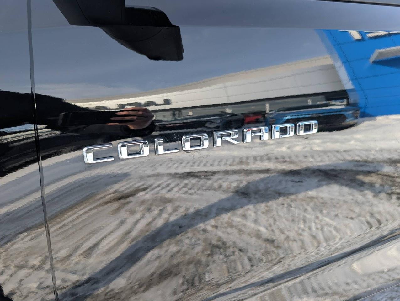 2025 Chevrolet Colorado Crew Cab Short Box 4-Wheel Drive Z71 Photo