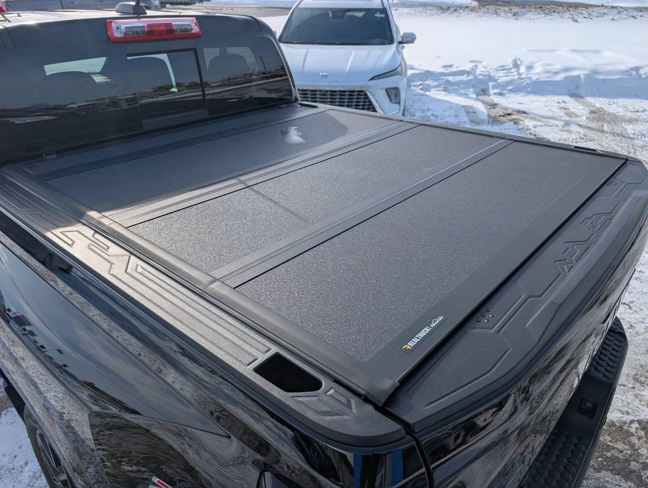 2025 Chevrolet Colorado Crew Cab Short Box 4-Wheel Drive Z71 Photo