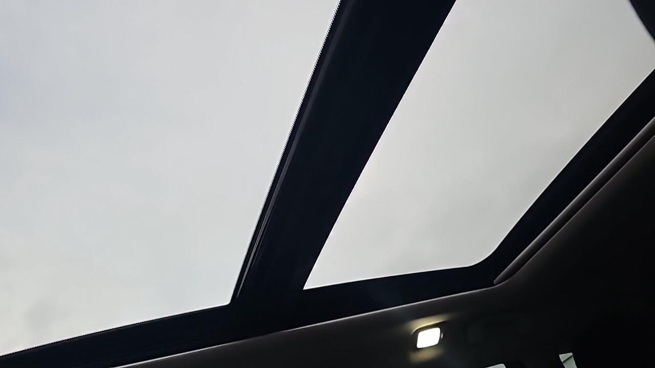 2015 Nissan Rogue FWD 4dr SV/Key Less Entry/Rear View Camera/Panoram Photo