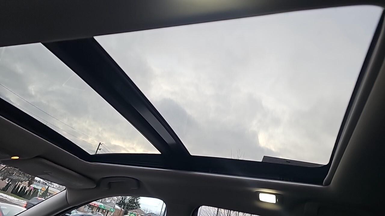 2015 Nissan Rogue FWD 4dr SV/Key Less Entry/Rear View Camera/Panoram Photo