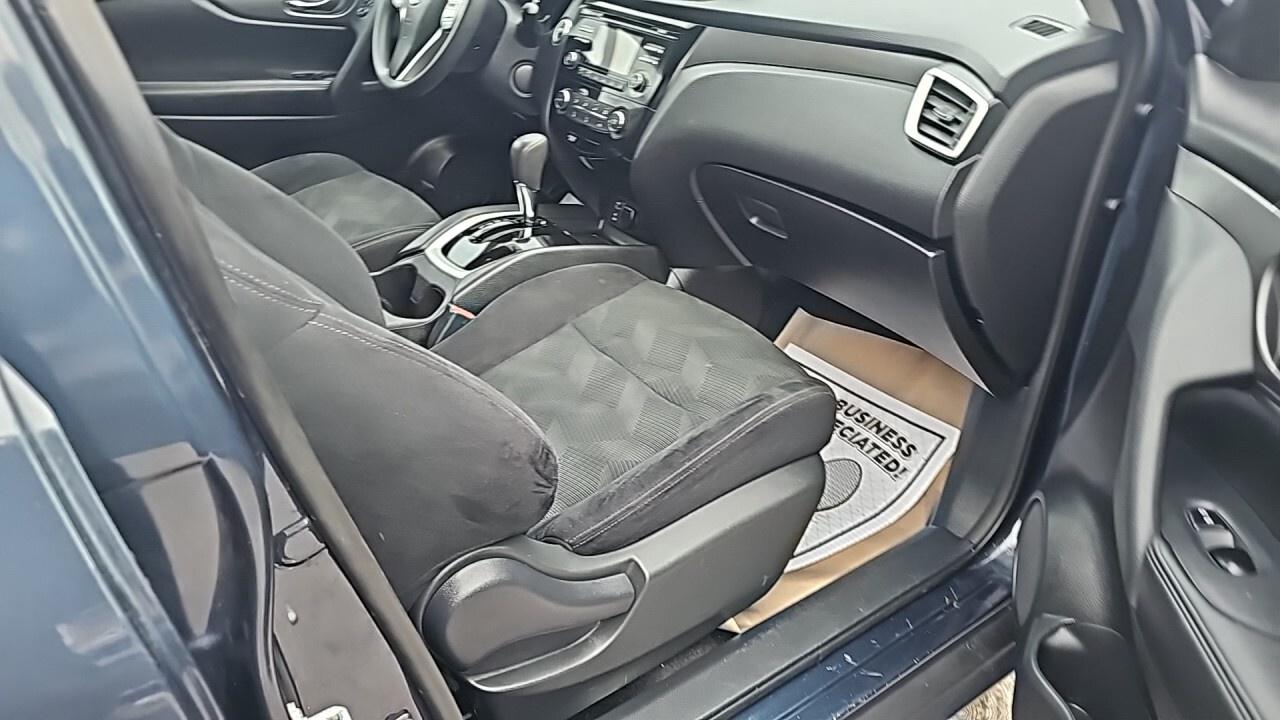 2015 Nissan Rogue FWD 4dr SV/Key Less Entry/Rear View Camera/Panoram Photo