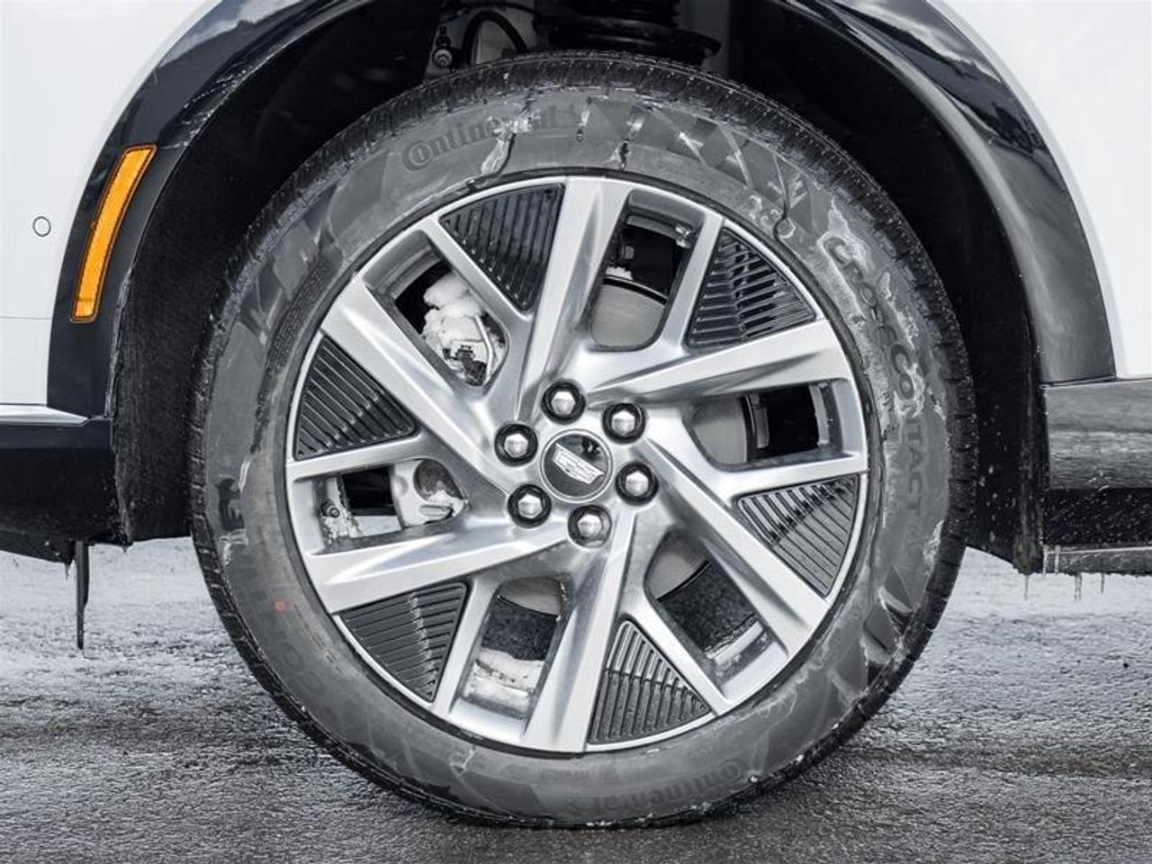 2026 Cadillac OPTIQ Luxury 4dr Photo