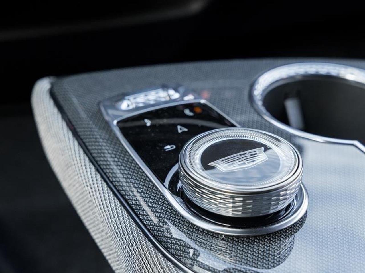 2026 Cadillac OPTIQ Sport 4dr Photo