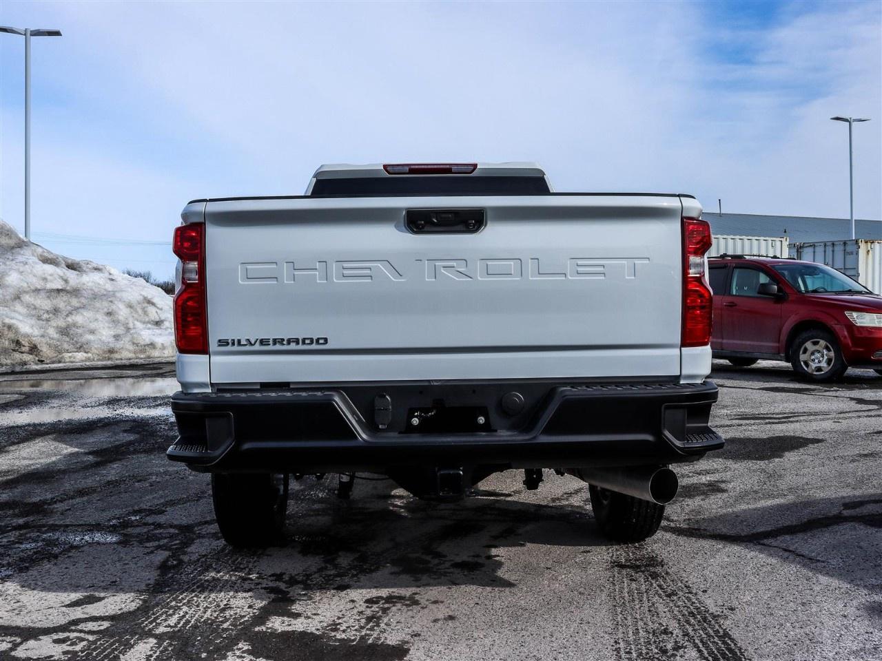 2026 Chevrolet SILVERADO 2500HD 4WD Crew Cab Long Box Work Truck Photo
