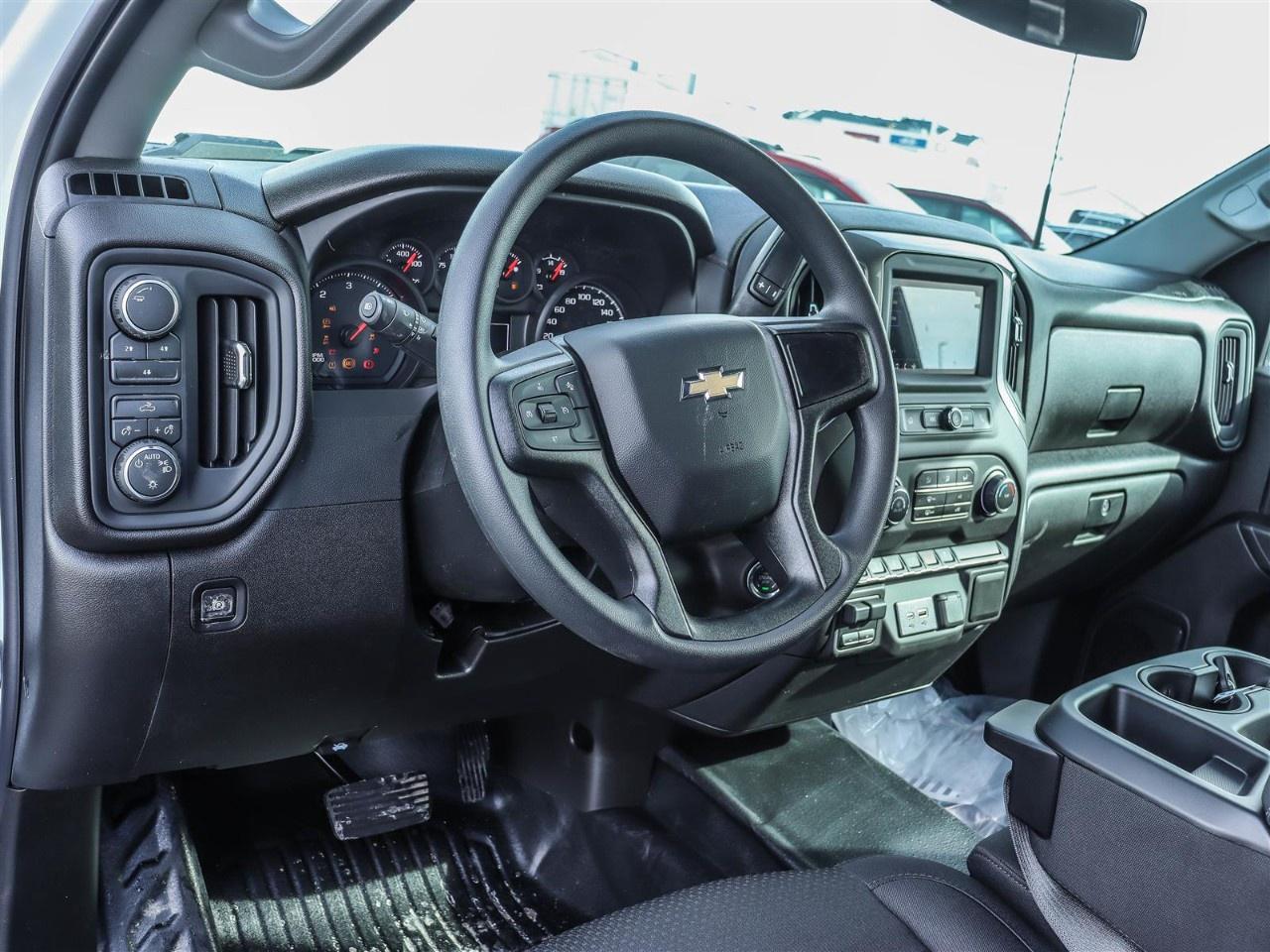 2026 Chevrolet SILVERADO 2500HD 4WD Crew Cab Long Box Work Truck Photo