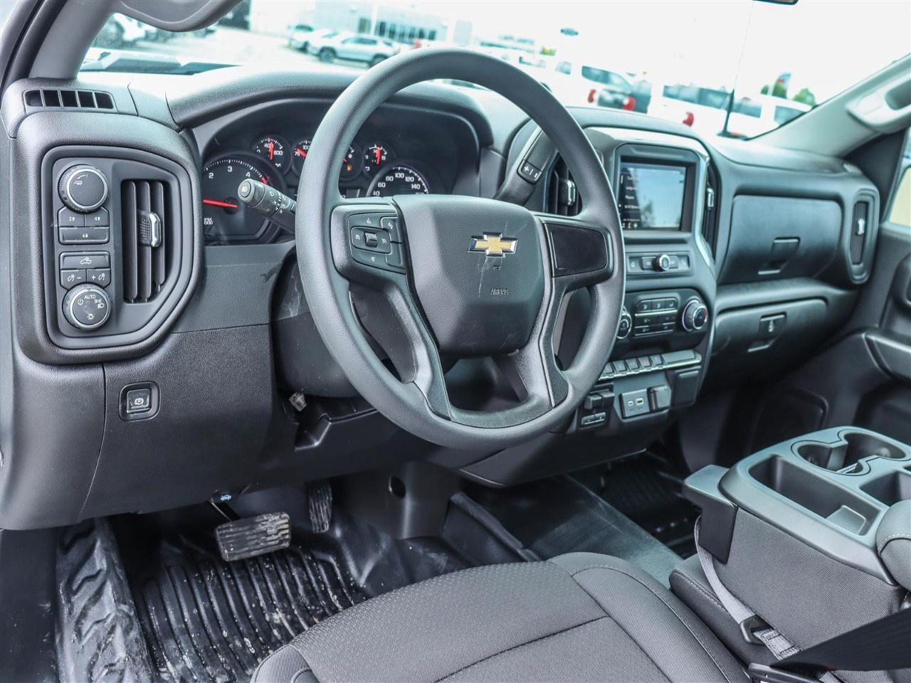 2026 Chevrolet SILVERADO 2500HD 4WD Crew Cab Long Box Work Truck Photo