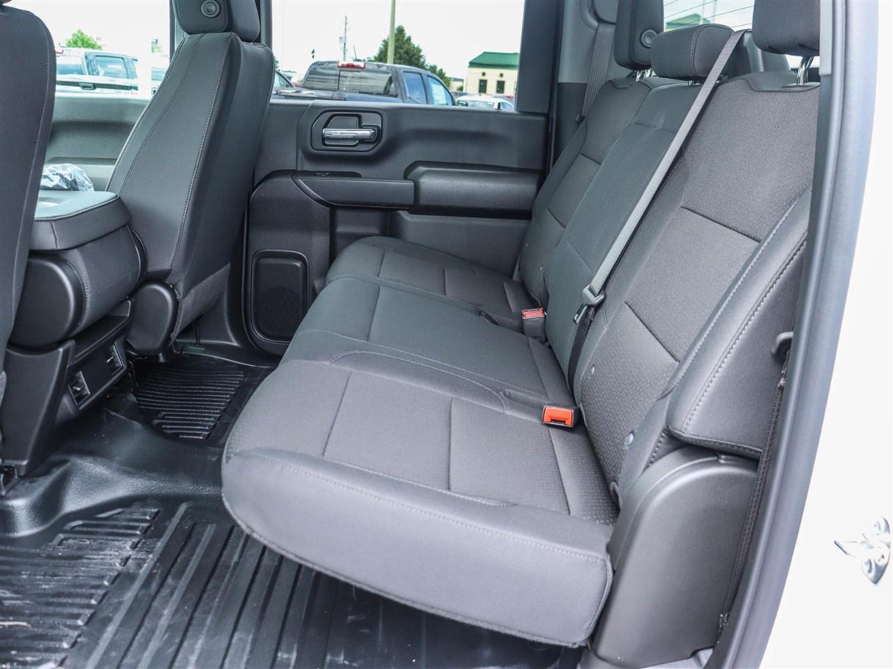 2026 Chevrolet SILVERADO 2500HD 4WD Crew Cab Long Box Work Truck Photo