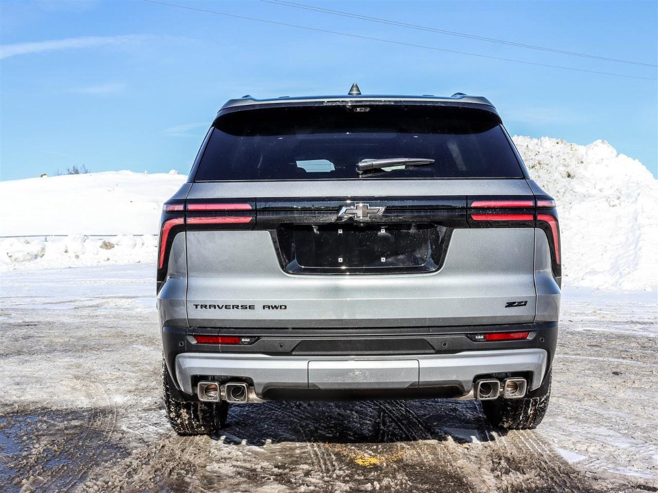 2026 Chevrolet Traverse AWD 4dr Z71 Photo3