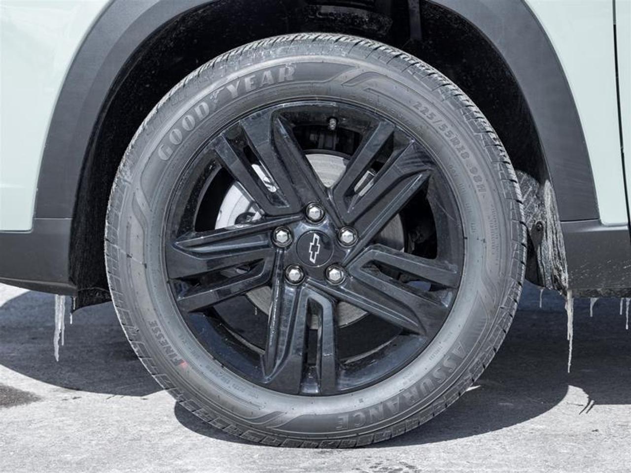 2026 Chevrolet Trax ACTIV 4dr Front-Wheel Drive Photo3