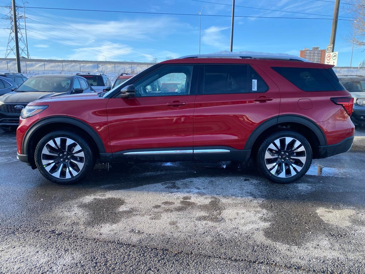 2026 Ford Explorer Platinum 4dr 4x4 Photo