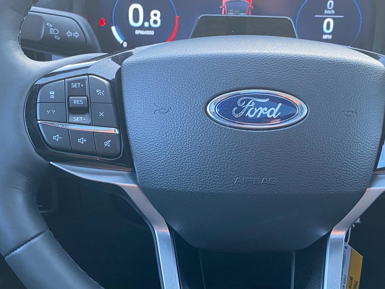 2026 Ford Explorer Platinum 4dr 4x4 Photo