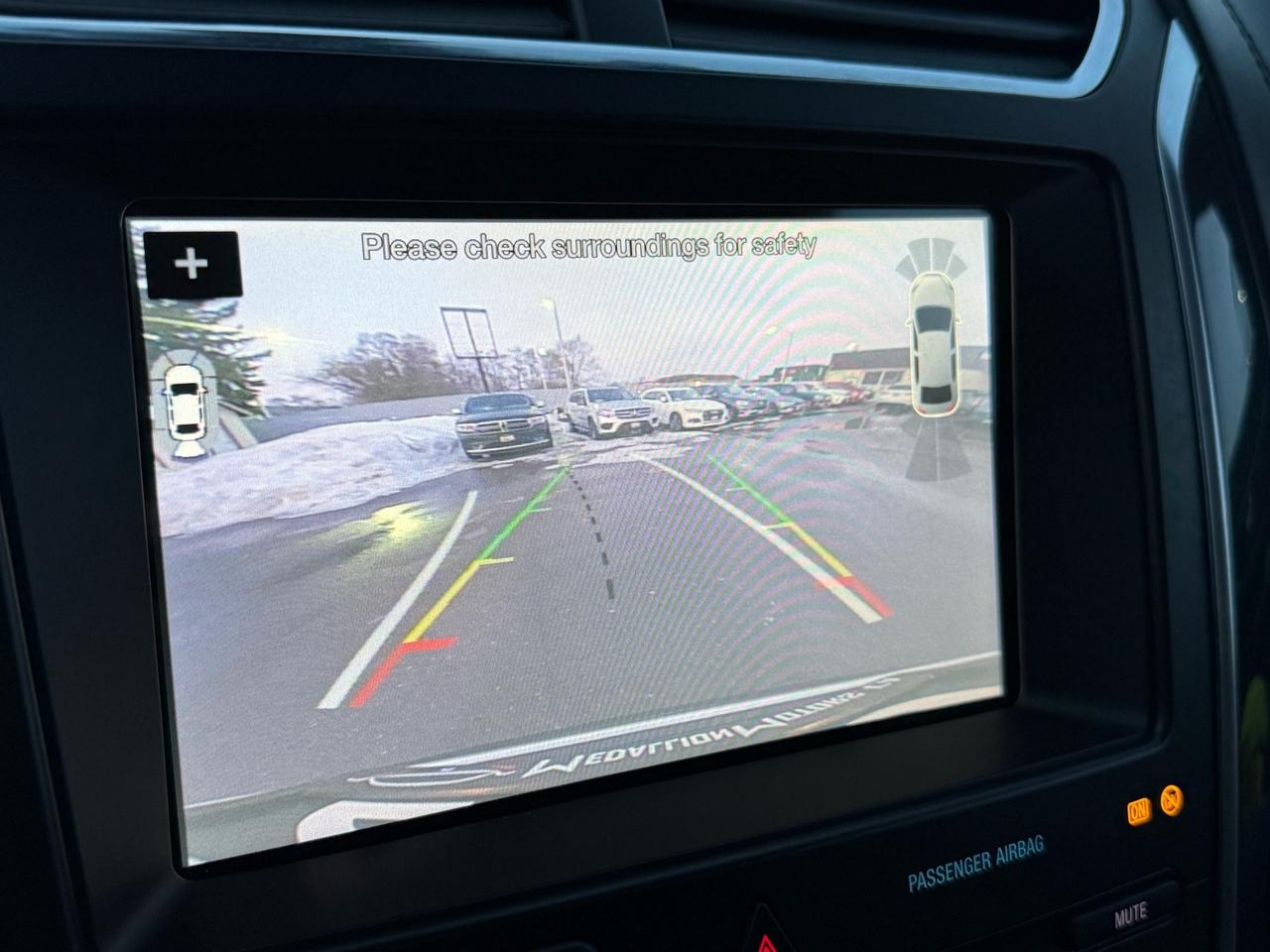 2019 Ford Explorer Platinum 4WD  ACCIDENT FREE 1-OWNER CERTIFIED Photo