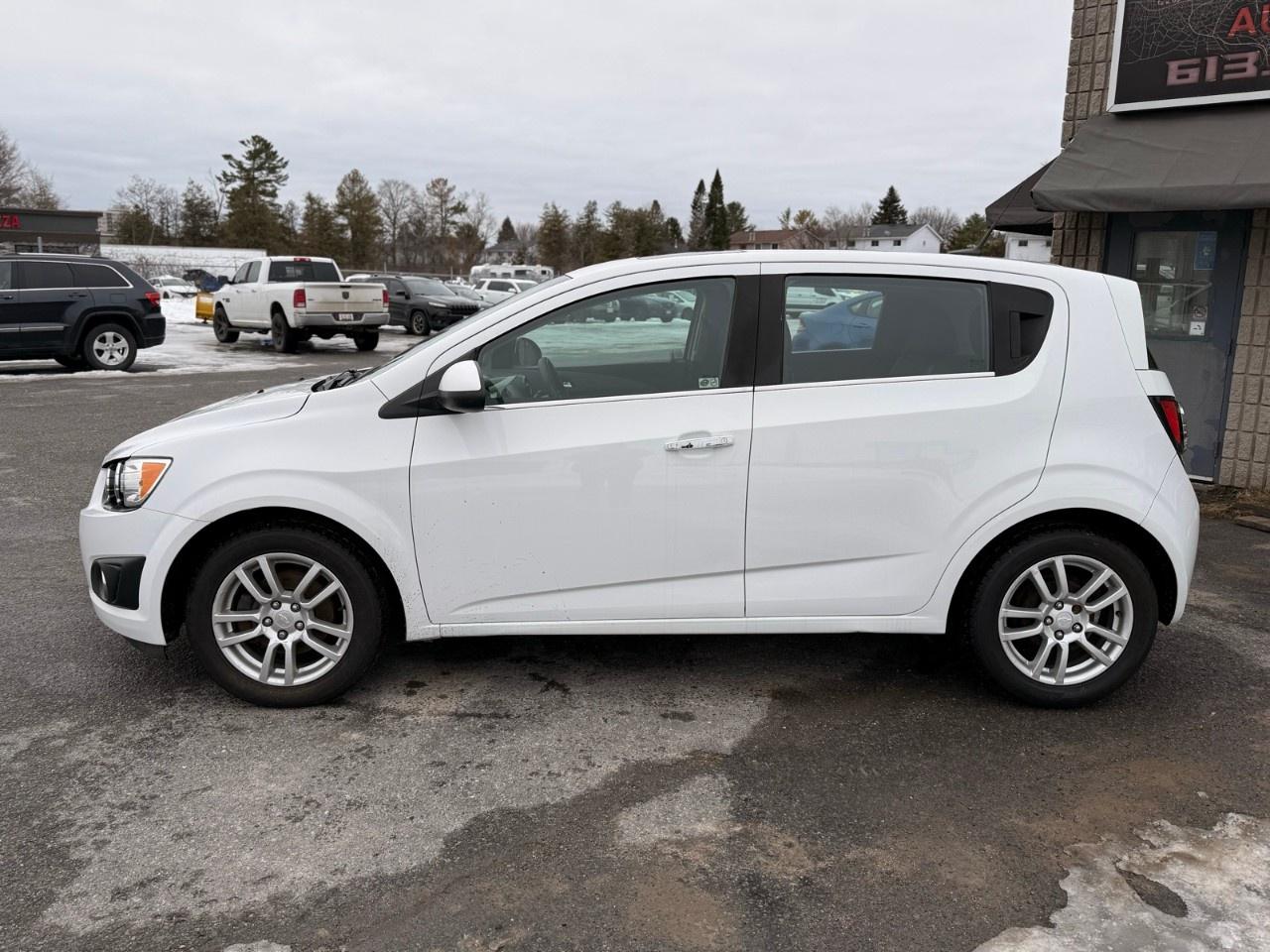 2013 Chevrolet Sonic 5dr HB LT Auto Photo
