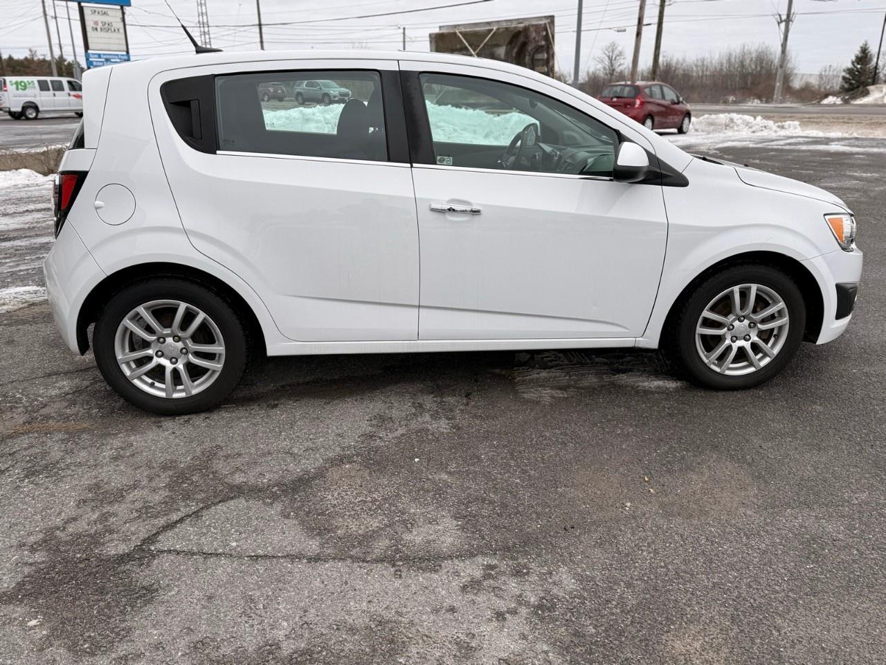 2013 Chevrolet Sonic 5dr HB LT Auto Photo