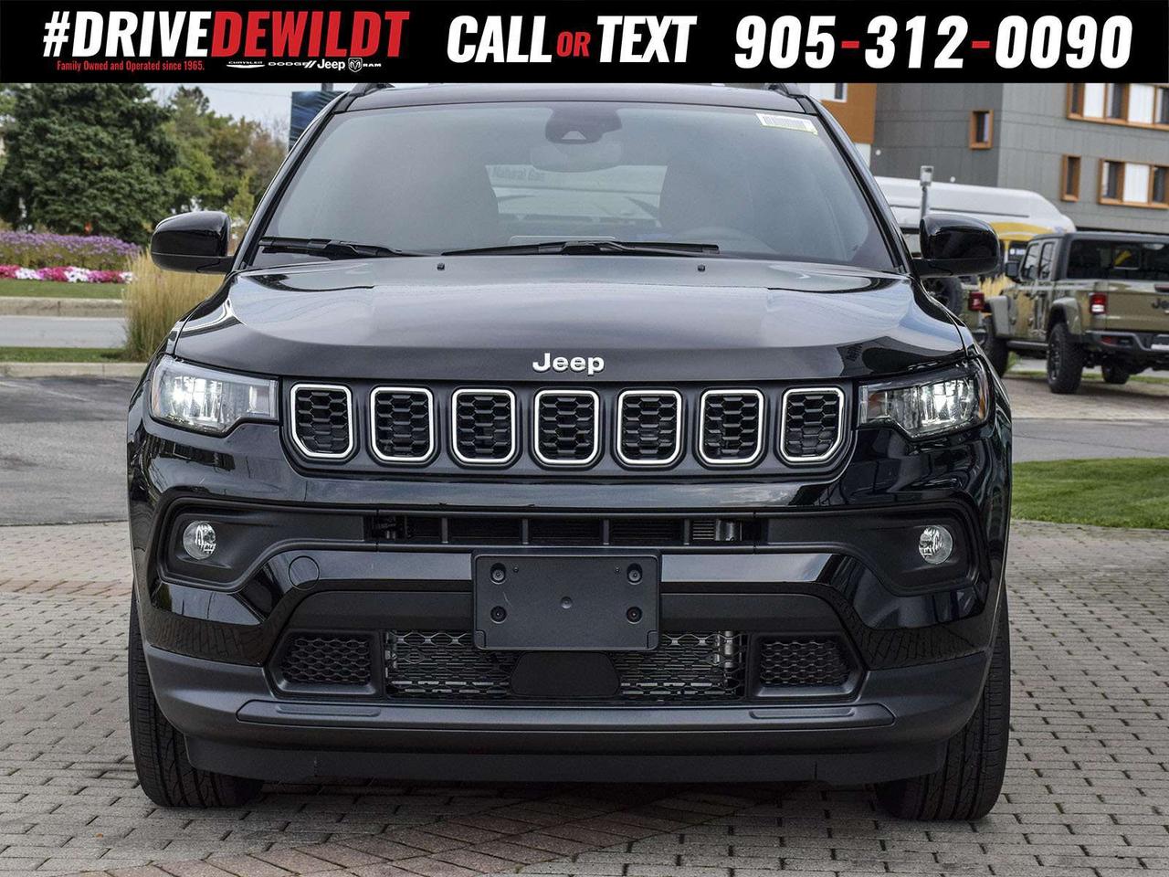 2026 Jeep Compass NORTH   DEALER DEMO   NEW CAR RATES Photo3