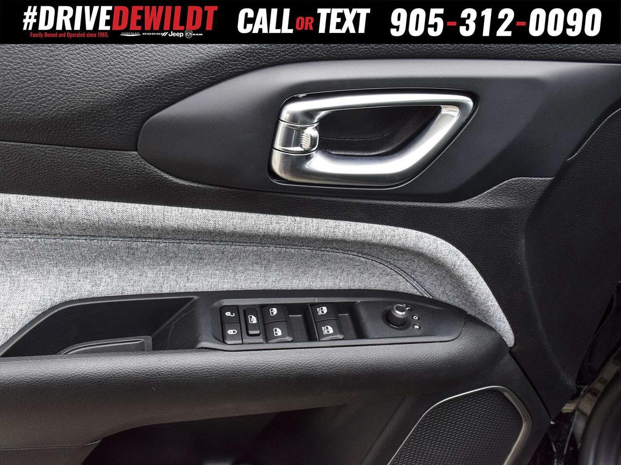 2026 Jeep Compass NORTH   DEALER DEMO   NEW CAR RATES Photo