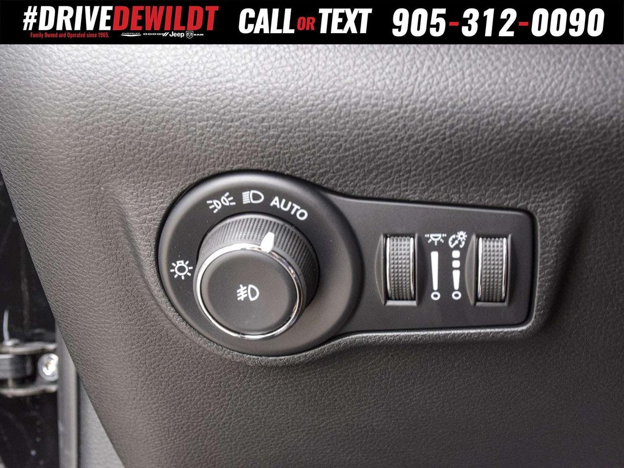 2026 Jeep Compass NORTH   DEALER DEMO   NEW CAR RATES Photo
