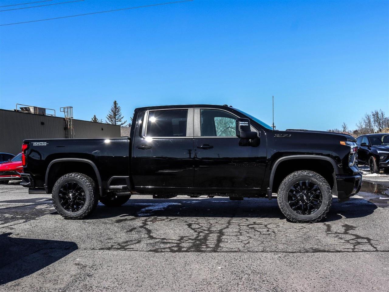 2026 Chevrolet SILVERADO 2500HD 4WD Crew Cab Standard Box LT Photo4