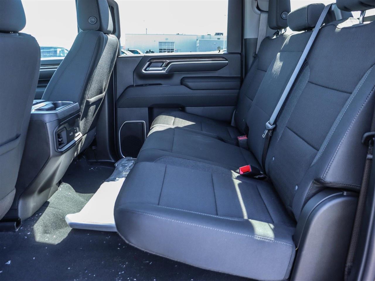 2026 Chevrolet SILVERADO 2500HD 4WD Crew Cab Standard Box LT Photo