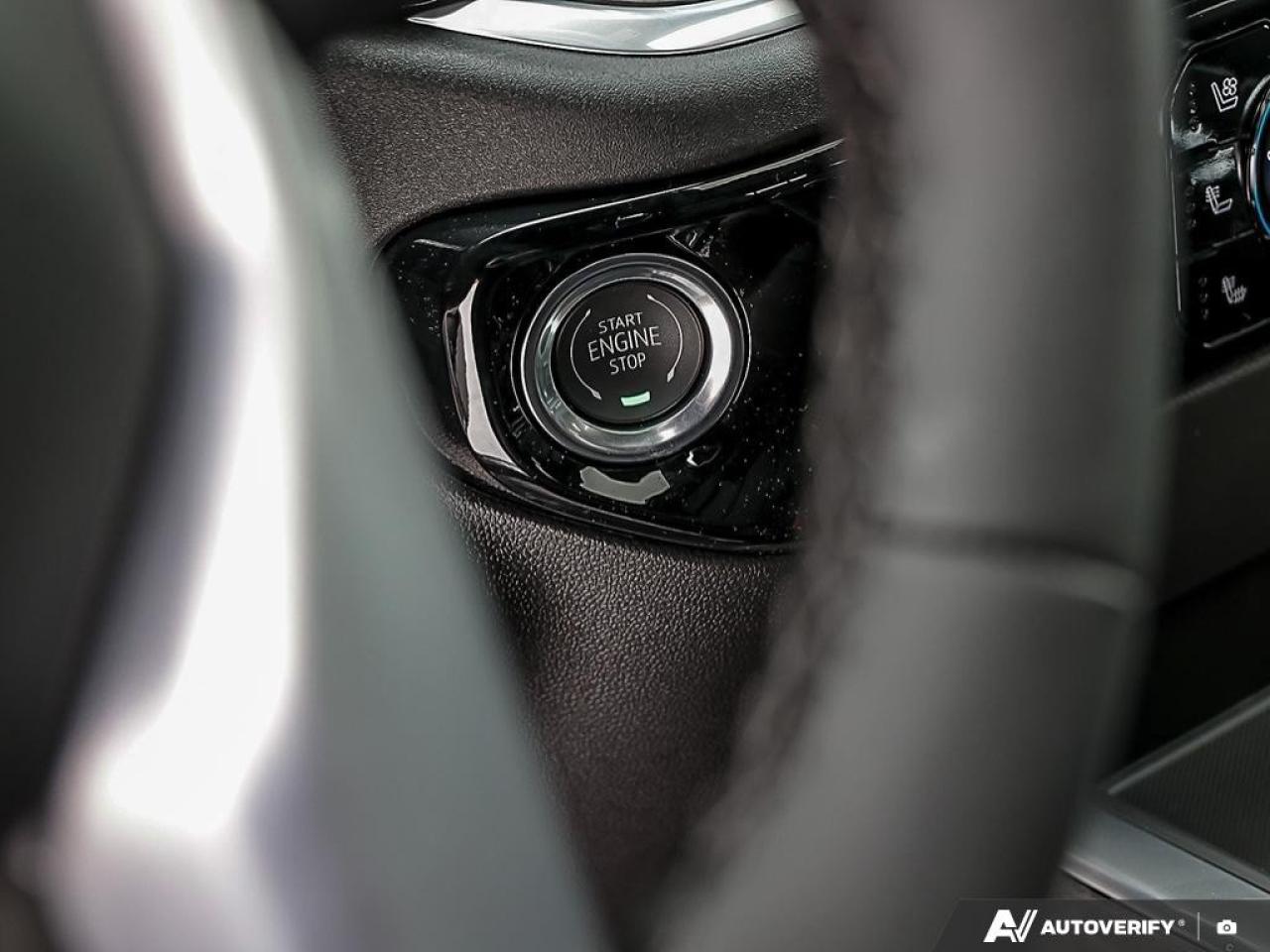 2026 GMC Sierra 1500 Crew Cab Short Box 4-Wheel Drive SLT Photo