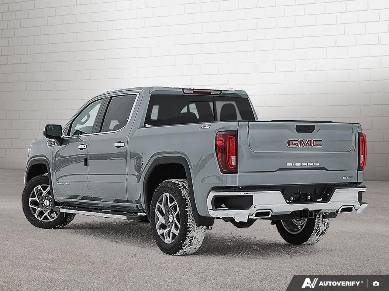 2026 GMC Sierra 1500 Crew Cab Short Box 4-Wheel Drive SLT Photo