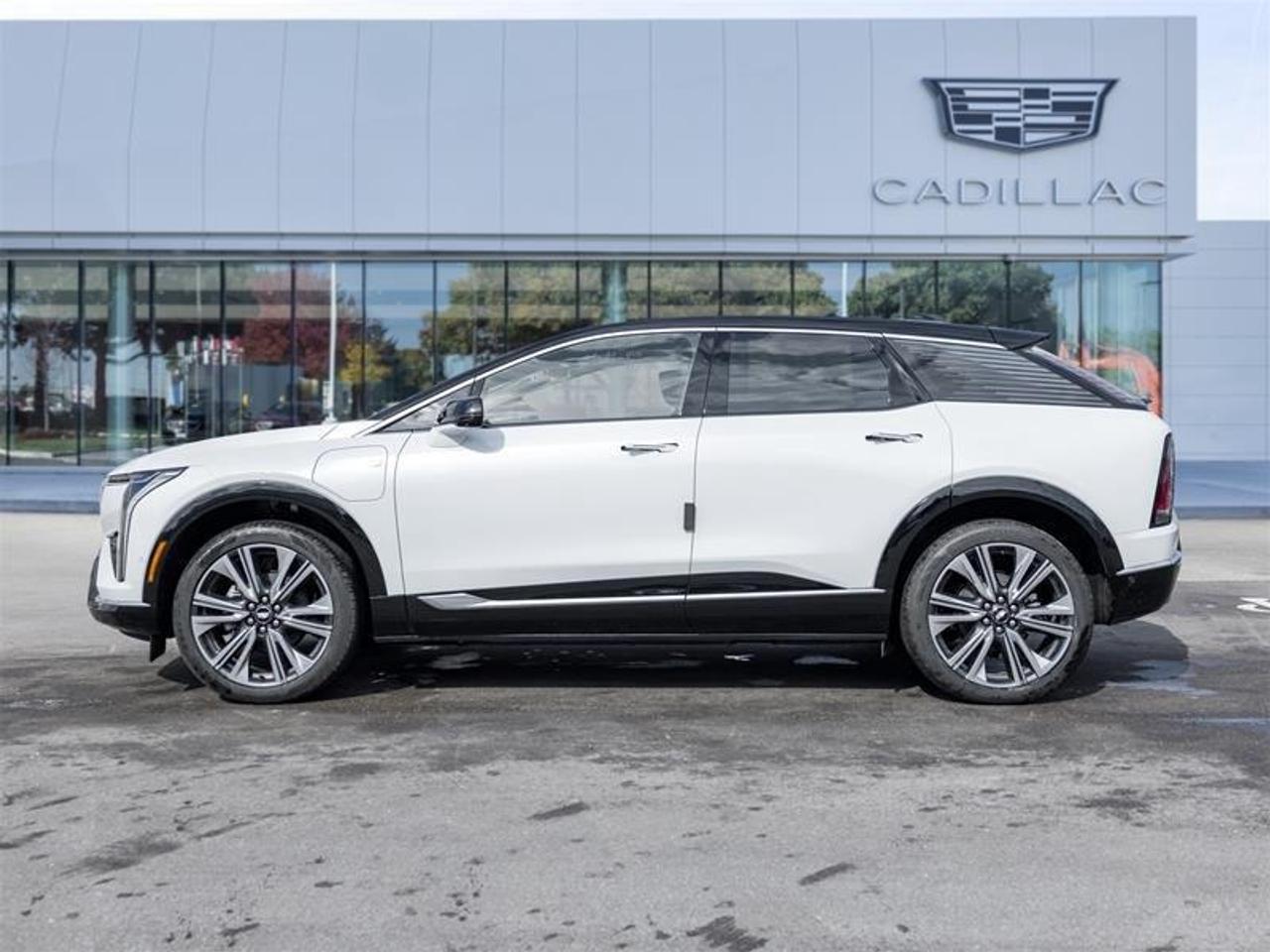 2026 Cadillac OPTIQ Premium Luxury 4dr Photo