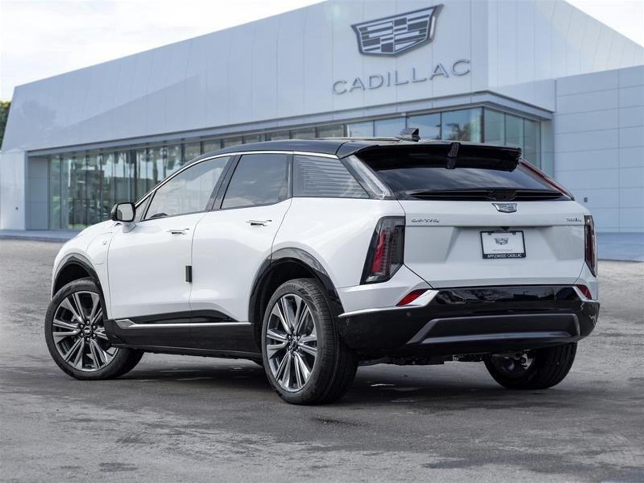 2026 Cadillac OPTIQ Premium Luxury 4dr Photo
