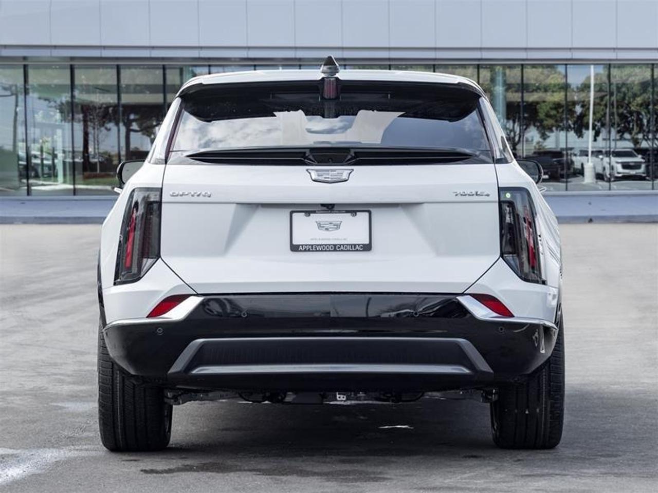 2026 Cadillac OPTIQ Premium Luxury 4dr Photo