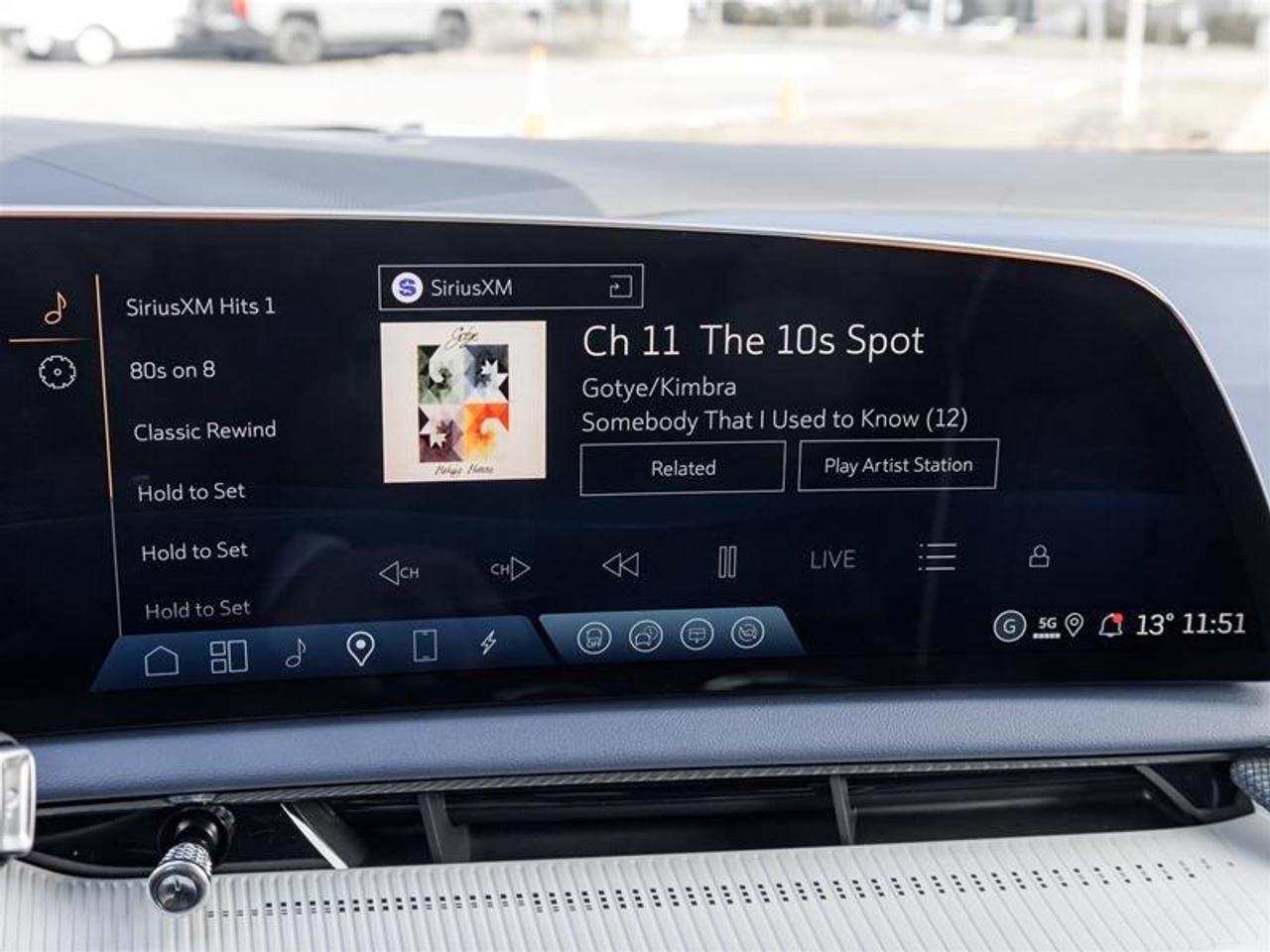 2026 Cadillac OPTIQ Premium Luxury 4dr Photo