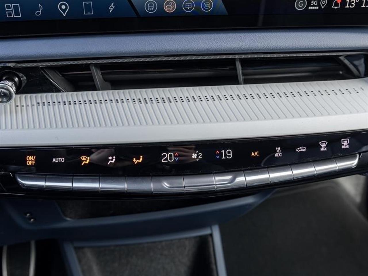 2026 Cadillac OPTIQ Premium Luxury 4dr Photo