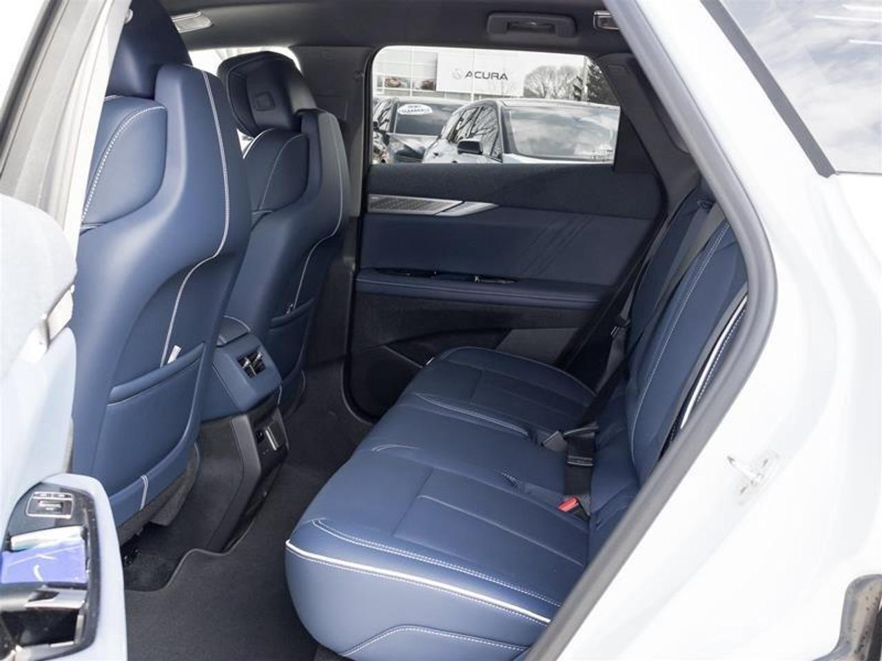 2026 Cadillac OPTIQ Premium Luxury 4dr Photo