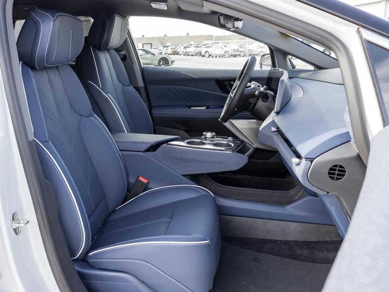 2026 Cadillac OPTIQ Premium Luxury 4dr Photo