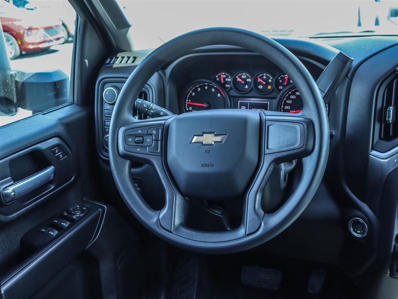 2026 Chevrolet SILVERADO 2500HD 4WD Crew Cab Standard Box Custom Photo