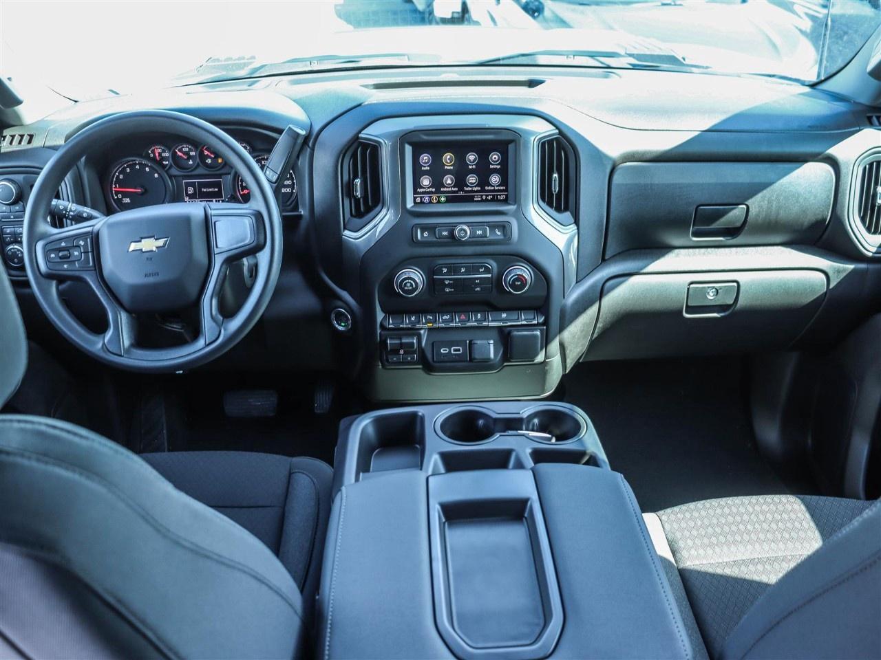 2026 Chevrolet SILVERADO 2500HD 4WD Crew Cab Standard Box Custom Photo