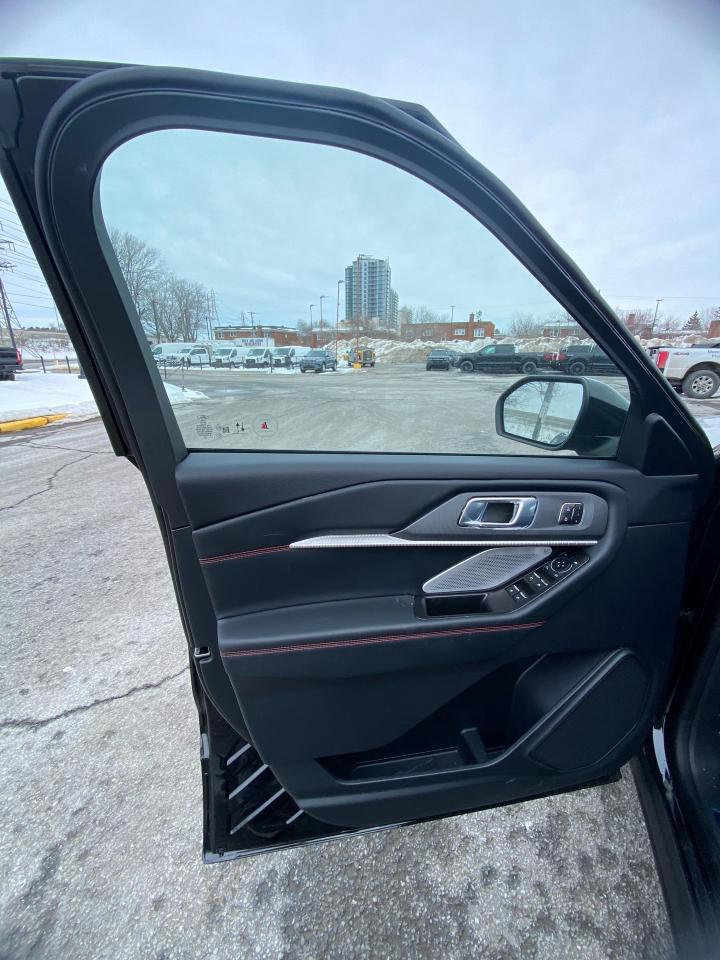 2026 Ford Explorer ST 4dr 4x4 Photo