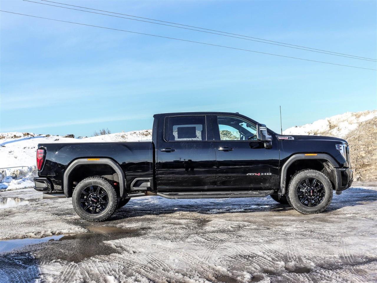 2026 GMC SIERRA 2500HD Crew Cab Standard Box 4-Wheel Drive AT4 Photo