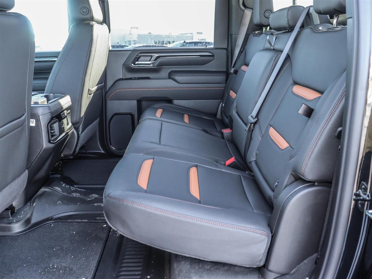 2026 GMC SIERRA 2500HD Crew Cab Standard Box 4-Wheel Drive AT4 Photo