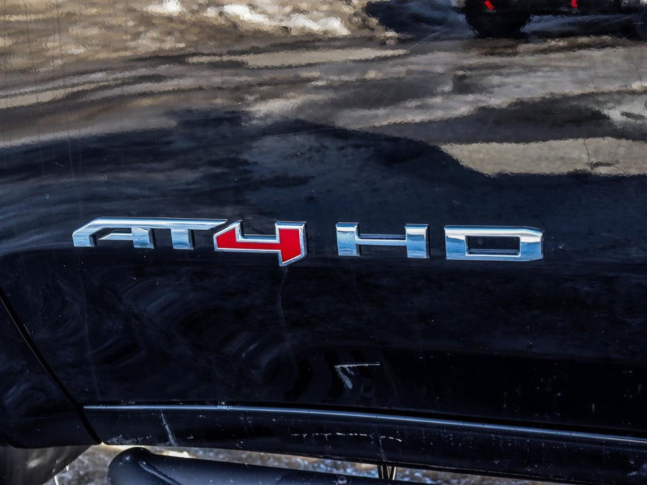 2026 GMC SIERRA 2500HD Crew Cab Standard Box 4-Wheel Drive AT4 Photo