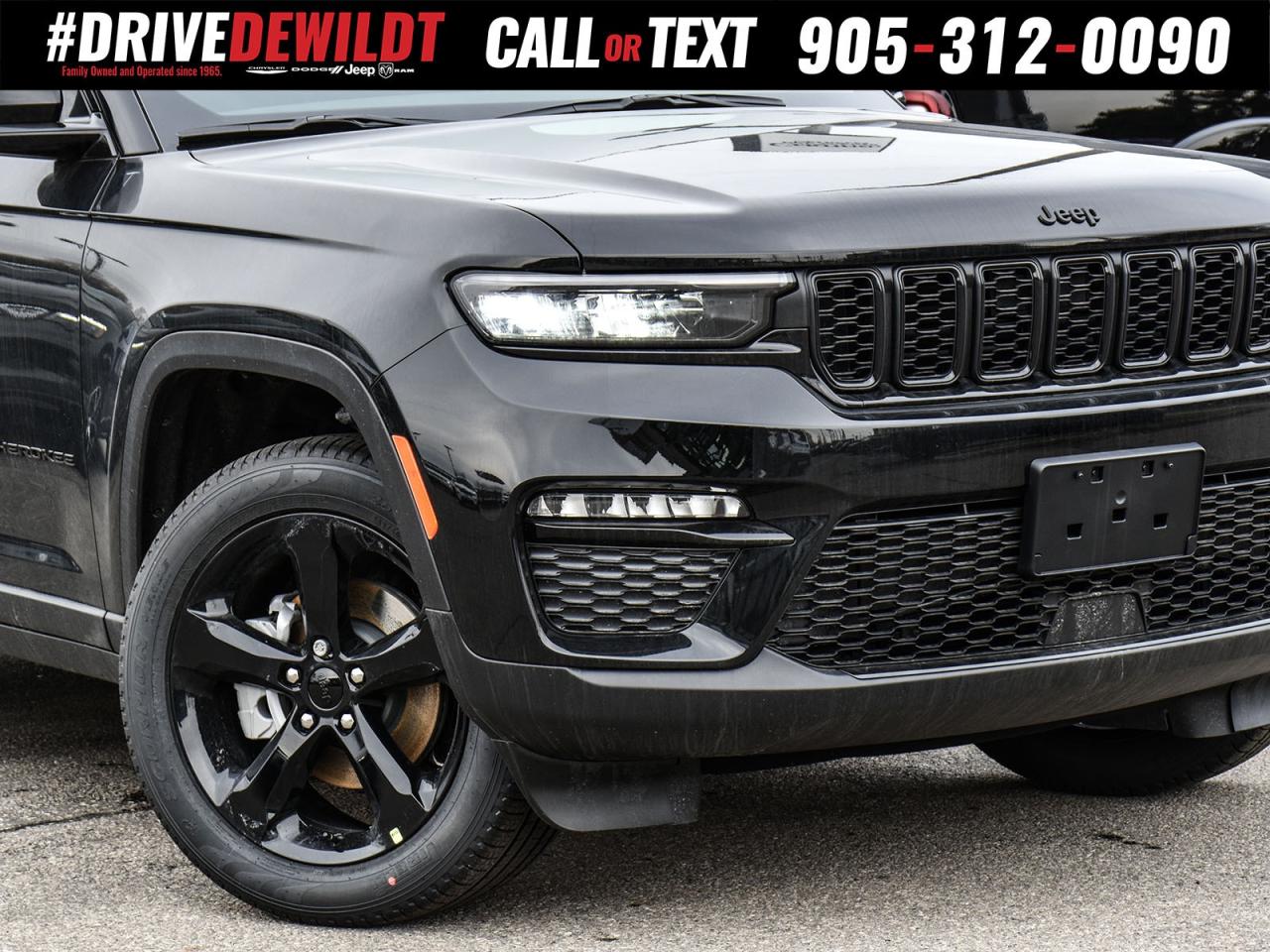 2025 Jeep Grand Cherokee LIMITED   BLACK APPEARANCE   NEW CAR RATES Photo