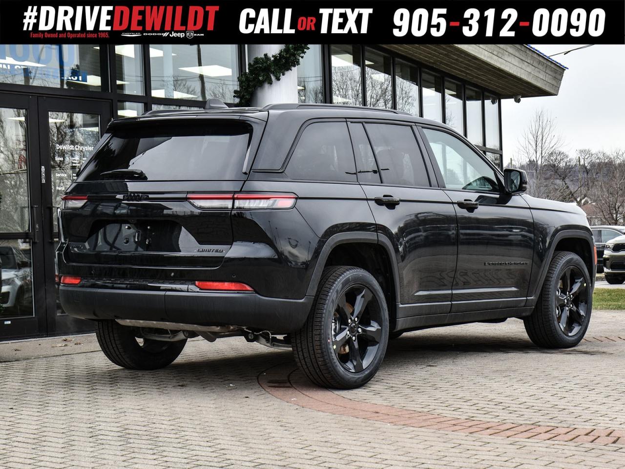 2025 Jeep Grand Cherokee LIMITED   BLACK APPEARANCE   NEW CAR RATES Photo