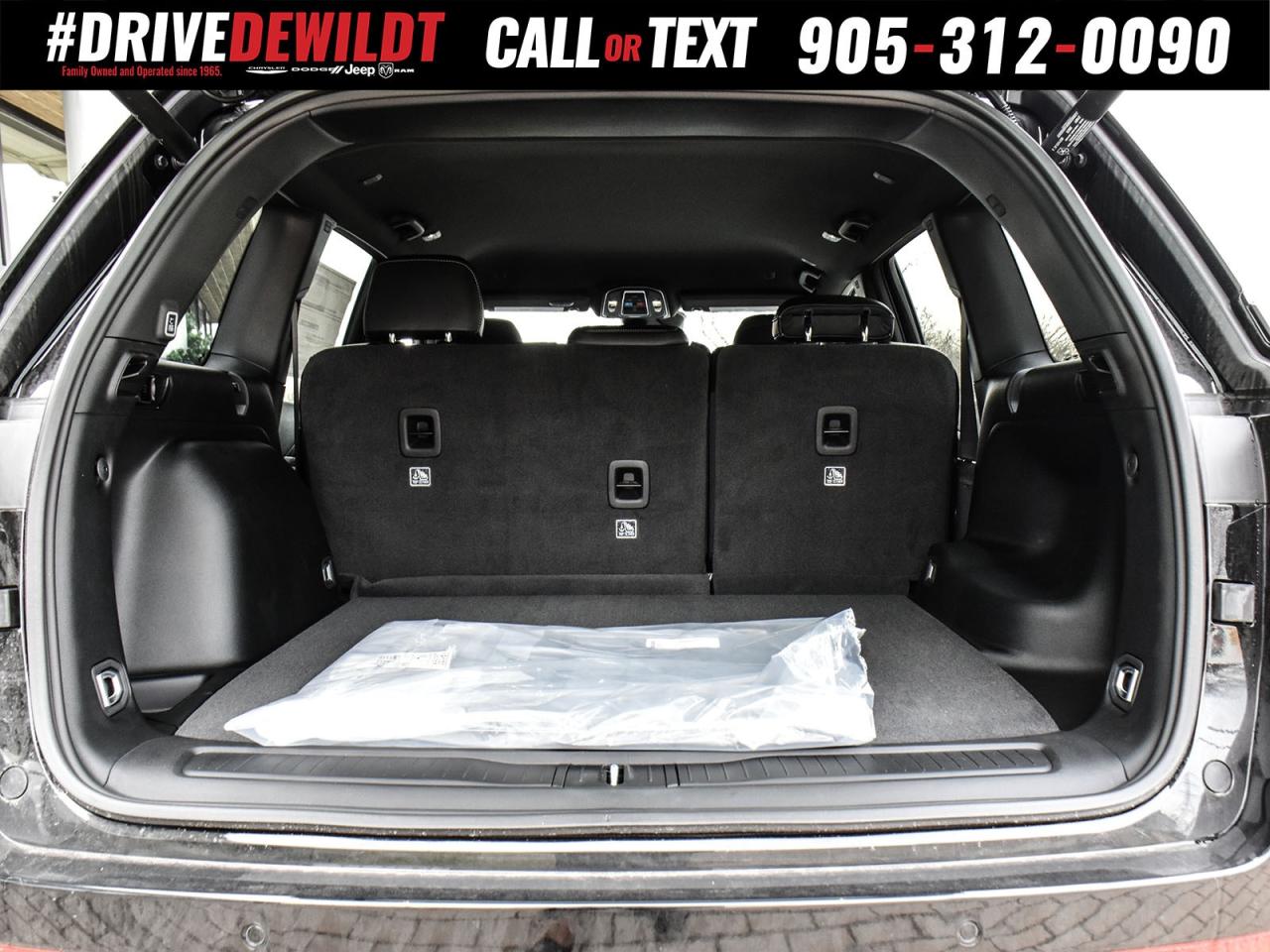 2025 Jeep Grand Cherokee LIMITED   BLACK APPEARANCE   NEW CAR RATES Photo