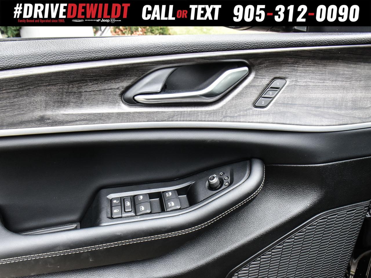 2025 Jeep Grand Cherokee LIMITED   BLACK APPEARANCE   NEW CAR RATES Photo