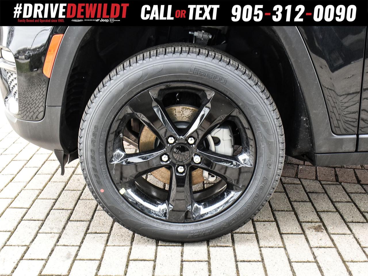 2025 Jeep Grand Cherokee LIMITED   BLACK APPEARANCE   NEW CAR RATES Photo