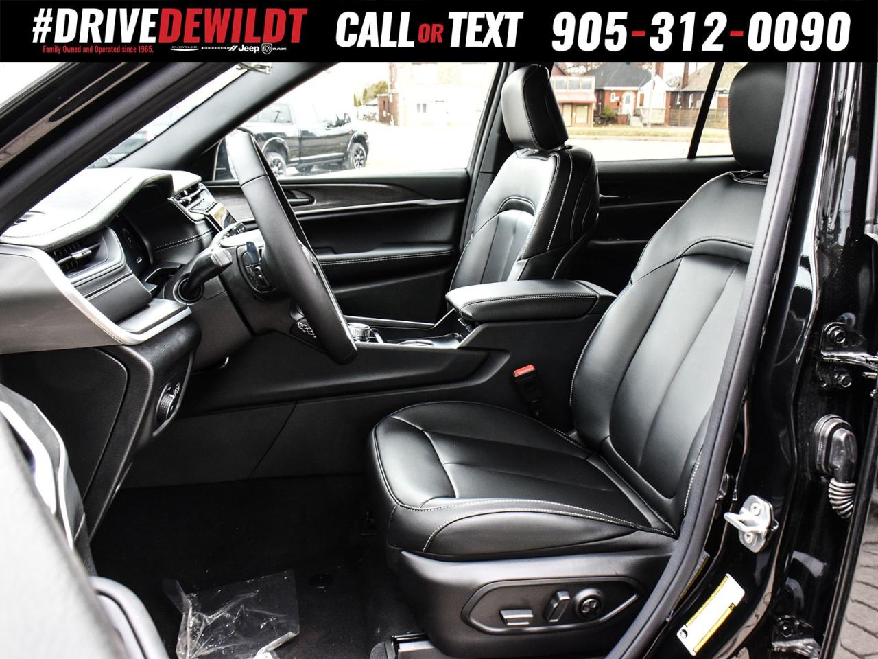 2025 Jeep Grand Cherokee LIMITED   BLACK APPEARANCE   NEW CAR RATES Photo