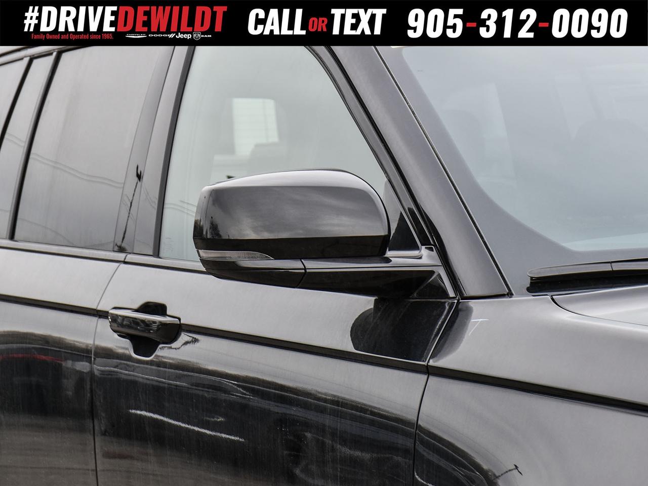 2025 Jeep Grand Cherokee LIMITED   BLACK APPEARANCE   NEW CAR RATES Photo3