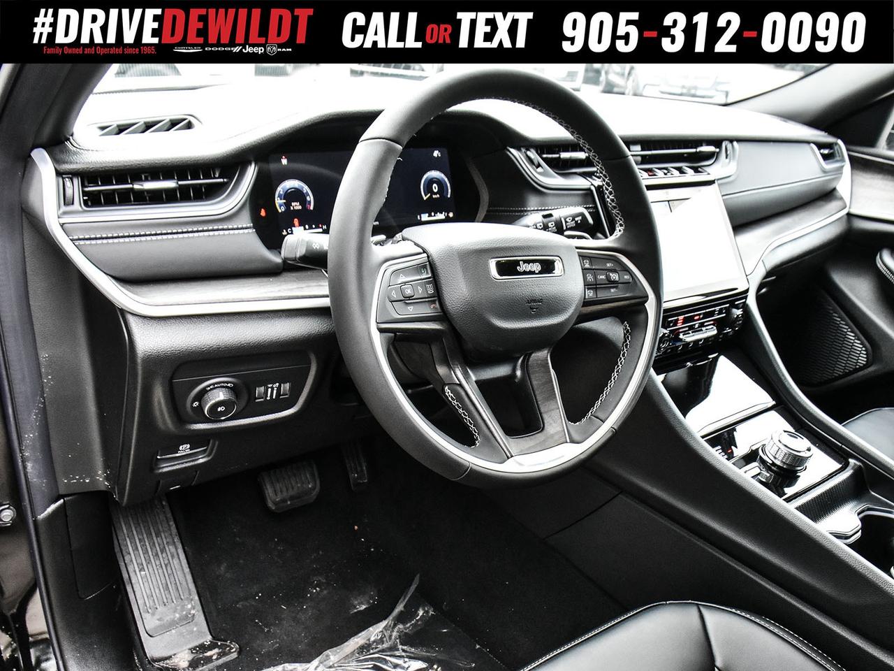 2025 Jeep Grand Cherokee LIMITED   BLACK APPEARANCE   NEW CAR RATES Photo